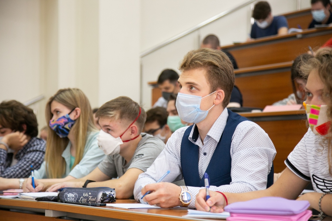От египтологии до нейробиологии: что нового НИУ ВШЭ предложит студентам в 2022 году Иллюстрация к новости: От египтологии до нейробиологии: что нового НИУ ВШЭ предложит студентам в 2022 году